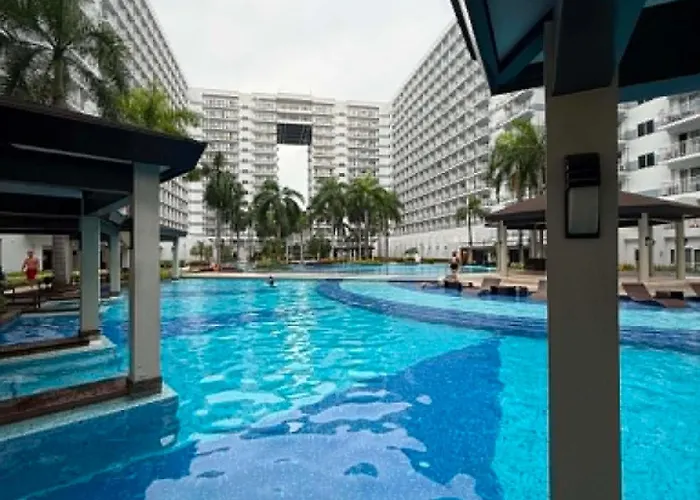 Shell Serenity Near Mall Of 4*