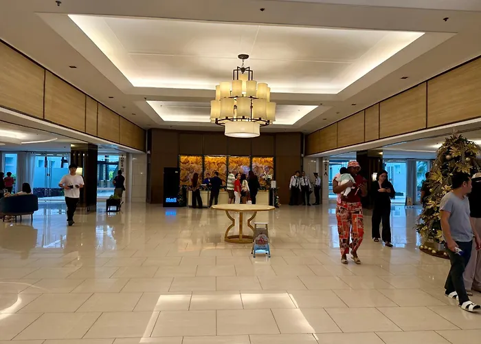 Shell Serenity Near Mall Of Aparthotel